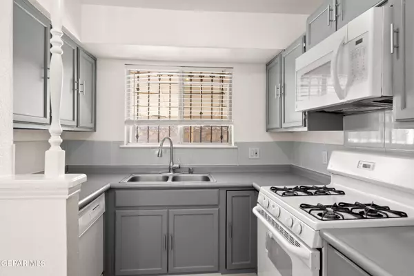 6048 BELLADONNA Circle, El Paso, TX 79924