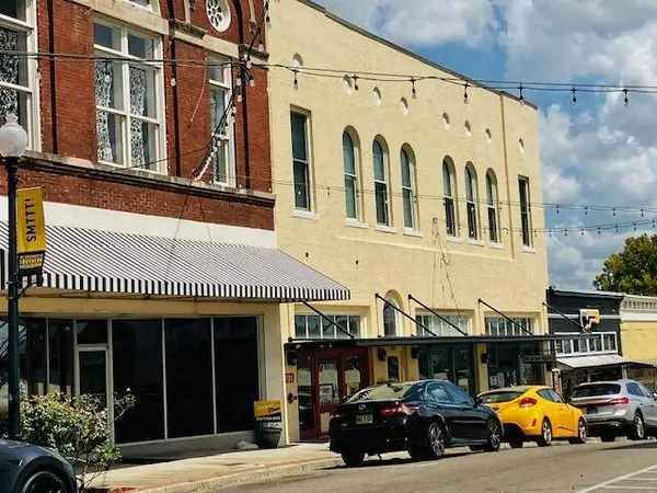 138 E Front St. #8, Hattiesburg, MS 39401