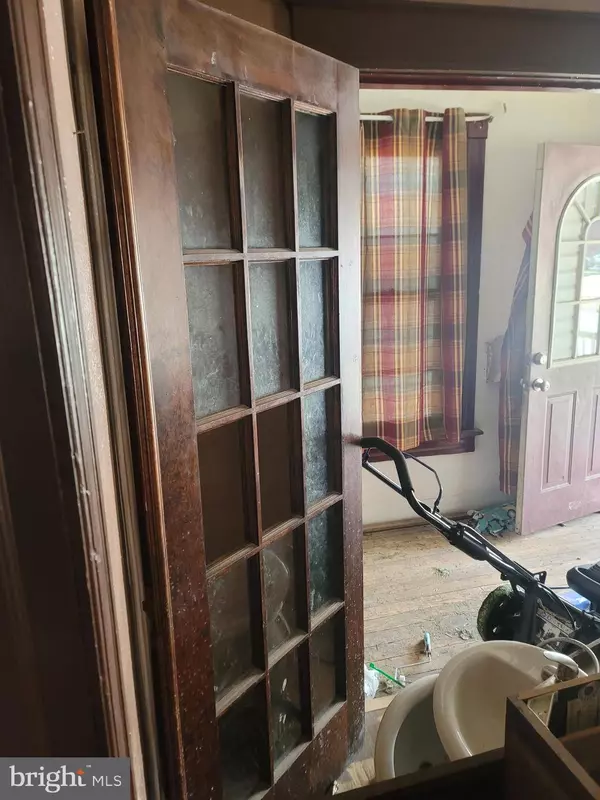 615 CEMETERY ST, Williamsport, PA 17701