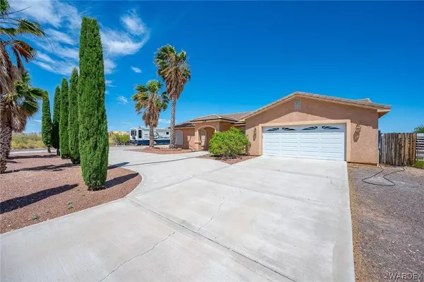 3686 N Saturn DR, Golden Valley, AZ 86413