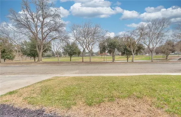 3319 S Martin ST, Visalia, CA 93277