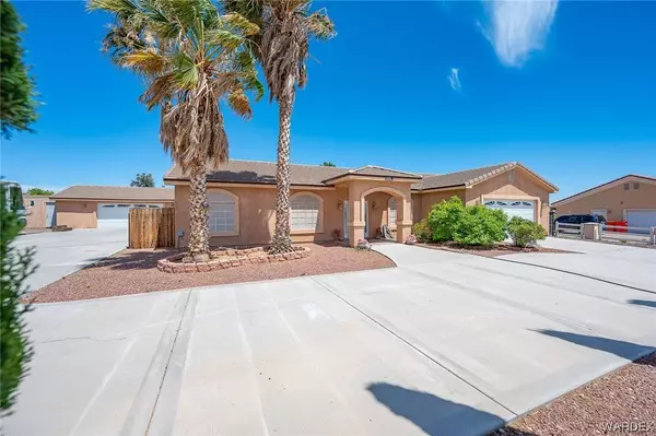 3686 N Saturn DR, Golden Valley, AZ 86413