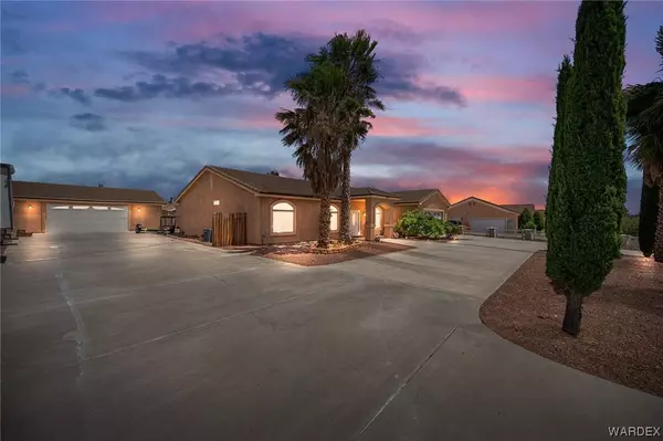 3686 N Saturn DR, Golden Valley, AZ 86413