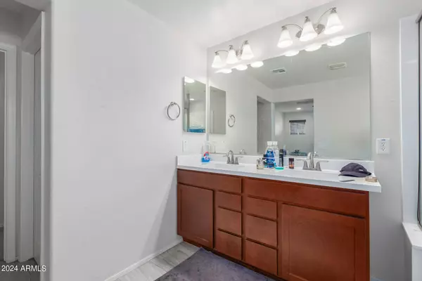 150 N SANDAL --, Mesa, AZ 85205