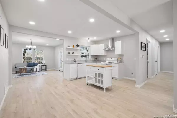 463 MILLWOOD LN, San Antonio, TX 78216-6408