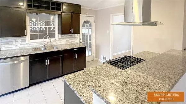 5295 Orange DR SW, Atlanta, GA 30331