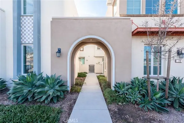 168 Paramount, Irvine, CA 92618