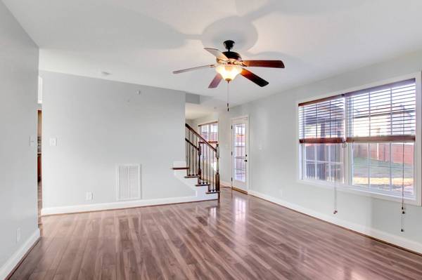 985 Harding Dr, Clarksville, TN 37042