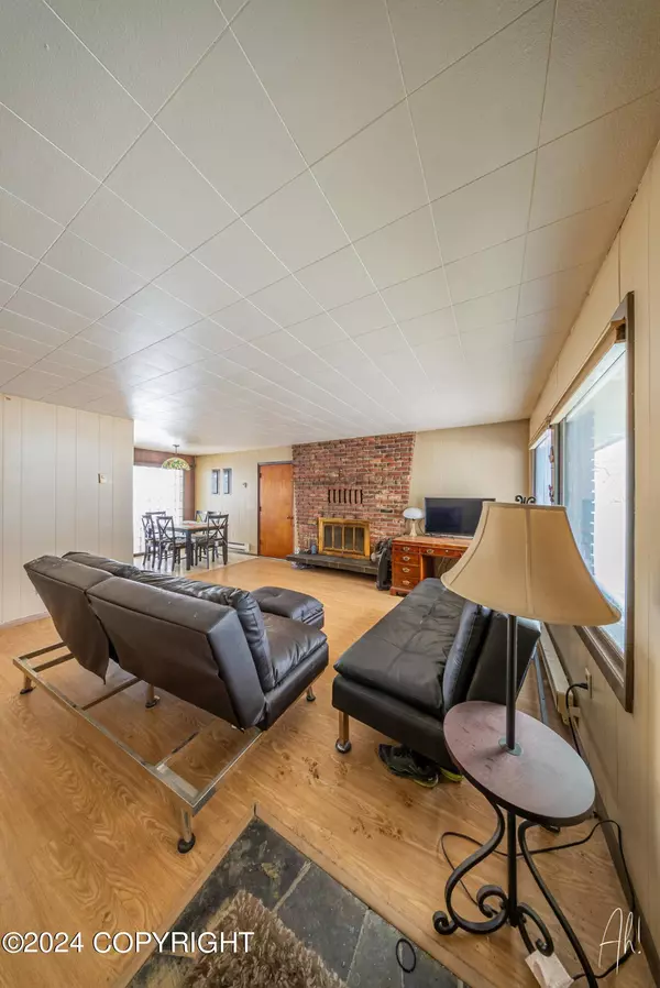 3501 Huffman RD, Anchorage, AK 99516