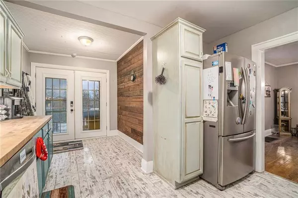 1721 Ashland AVE, St Joseph, MO 64506