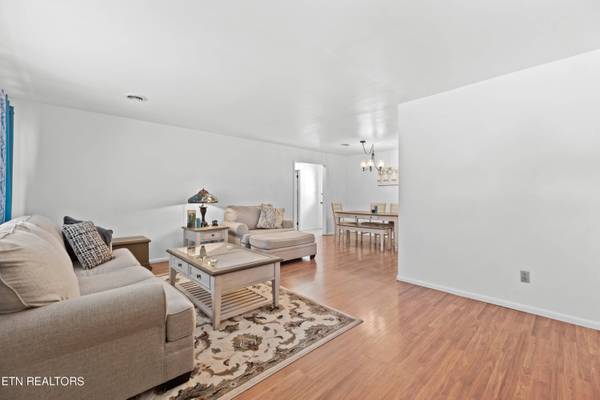 4224 NW NW Drifting Drive DR, Knoxville, TN 37912