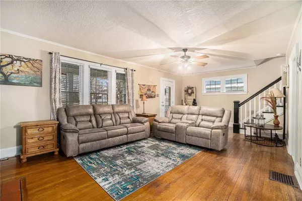 1721 Ashland AVE, St Joseph, MO 64506