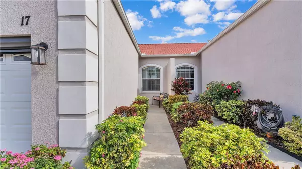 733 CARPENTERS WAY #17, Lakeland, FL 33809