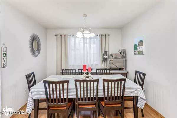 2079 W Spruce AVE, Wasilla, AK 99654