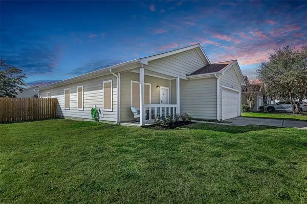 21103 Sweet River LN, Tomball, TX 77375