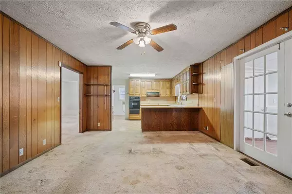 1276A Rutledge RD, Acworth, GA 30101