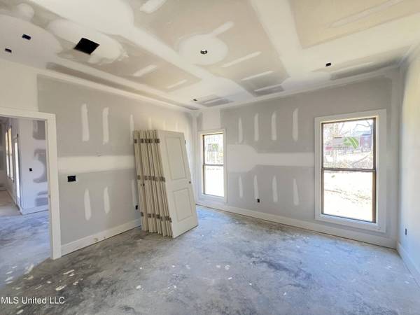 704 Magnolia Point Circle, Pearl, MS 39208