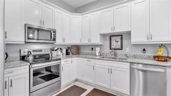 733 CARPENTERS WAY #17, Lakeland, FL 33809