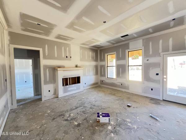 704 Magnolia Point Circle, Pearl, MS 39208