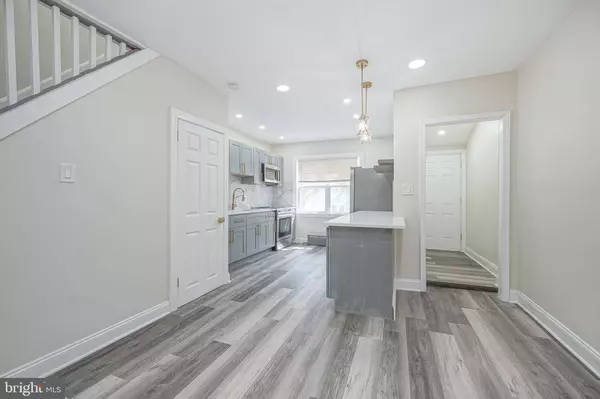 5229 MARLOWE ST, Philadelphia, PA 19124