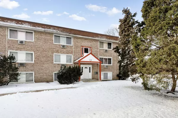 1170 W 18th Street #GE, Broadview, IL 60155