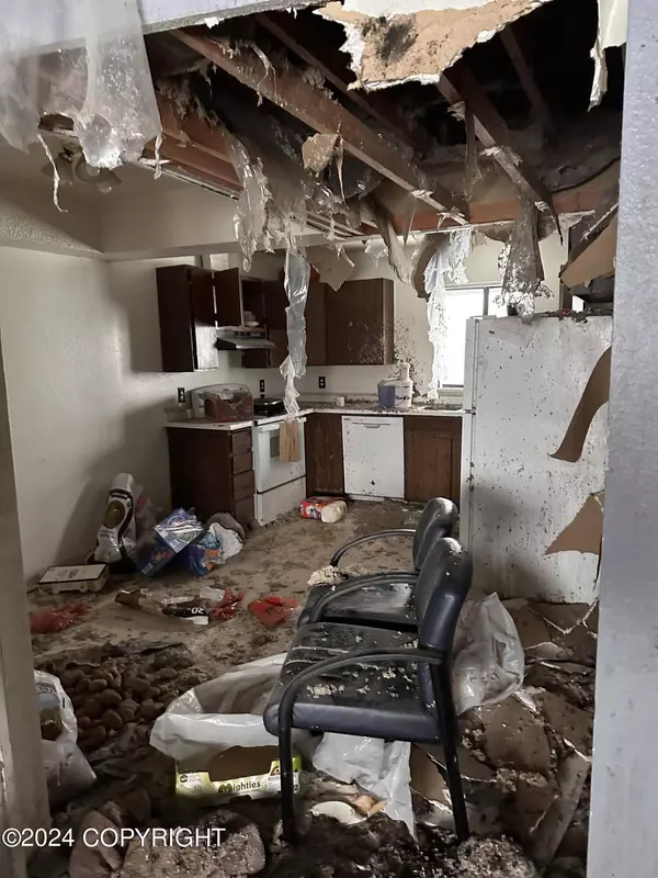 231 N Bunn ST, Anchorage, AK 99508