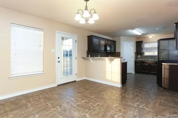 24431 CAMP SITE RD, San Antonio, TX 78264-4519