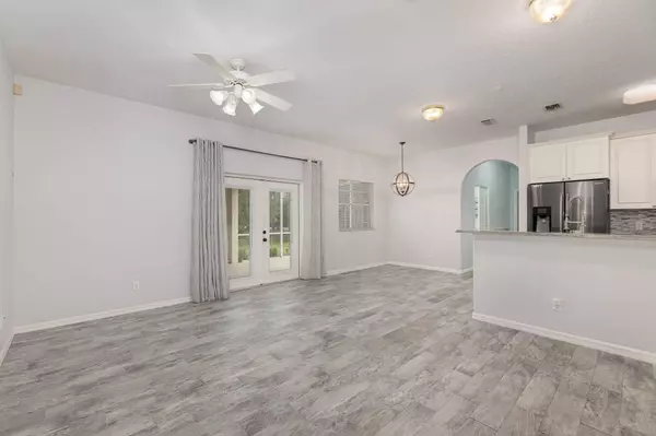 271 Hurley BLVD SW, Palm Bay, FL 32908