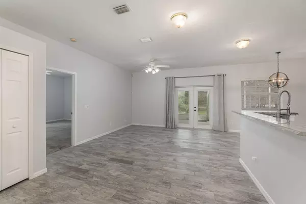 271 Hurley BLVD SW, Palm Bay, FL 32908