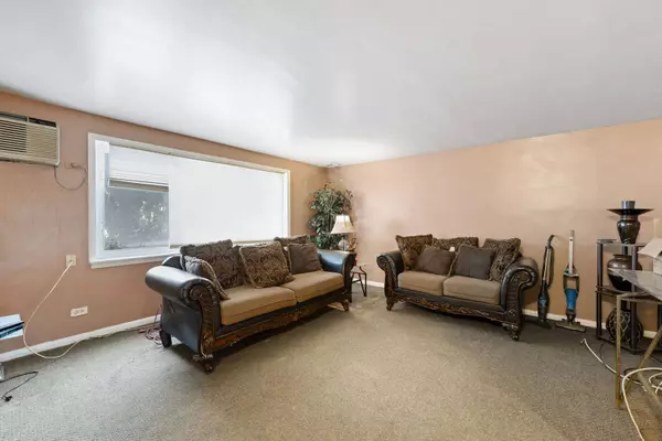 1170 W 18th Street #GE, Broadview, IL 60155