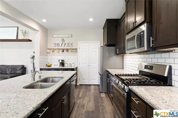 2700 Donna DR, Taylor, TX 76574