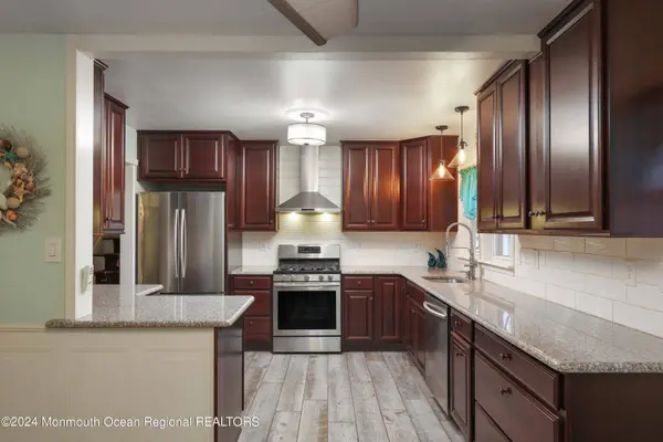 48 Burton Drive, Howell, NJ 07731