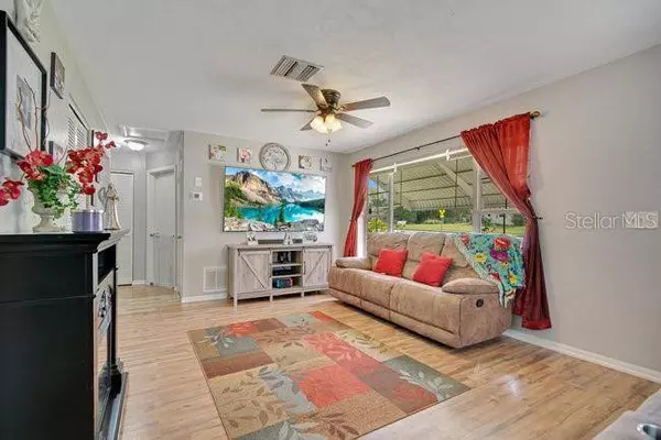 1529 FORT SMITH BLVD, Deltona, FL 32725