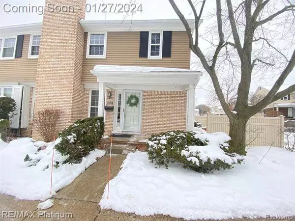 20830 W GLEN HAVEN Circle, Northville, MI 48167