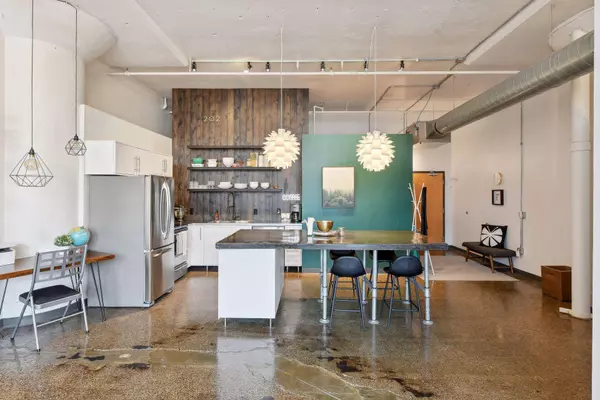 500 Robert ST N #202, Saint Paul, MN 55101