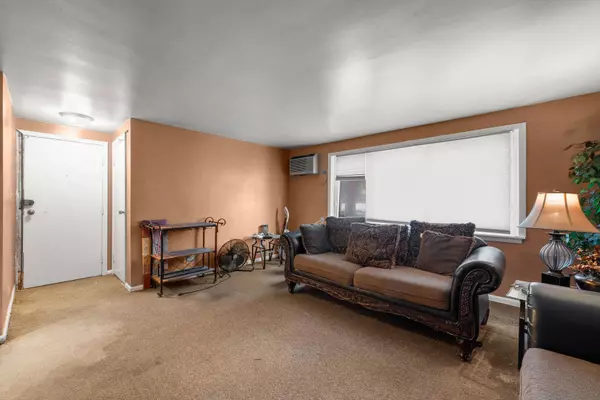 1170 W 18th Street #GE, Broadview, IL 60155