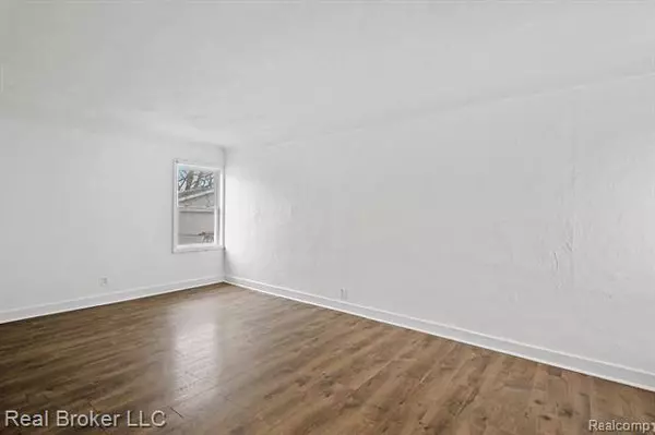 716 W 2ND Street, Davison, MI 48423