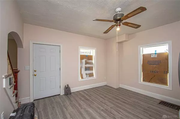 501 N Yellow Springs Street, Springfield, OH 45504