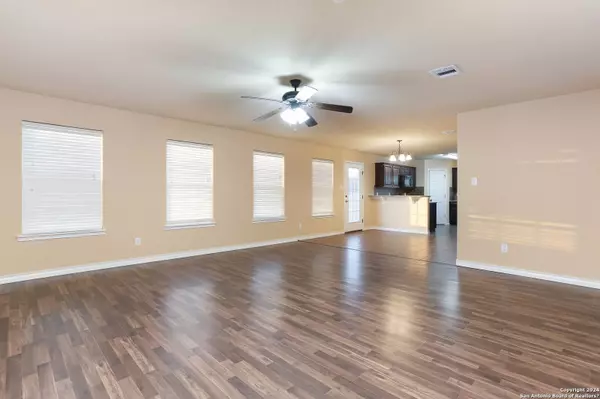 24431 CAMP SITE RD, San Antonio, TX 78264-4519