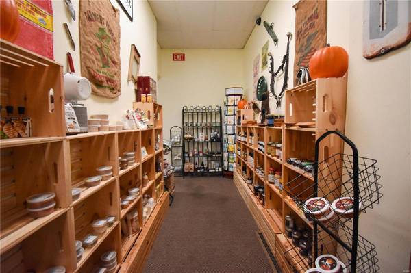 421 N State ST, Litchfield, IL 62056