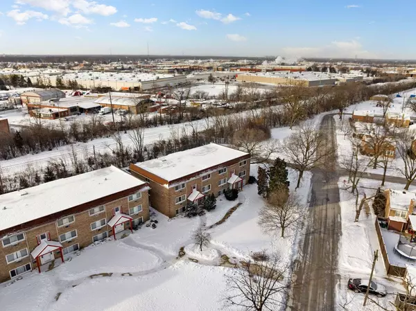 1170 W 18th Street #GE, Broadview, IL 60155