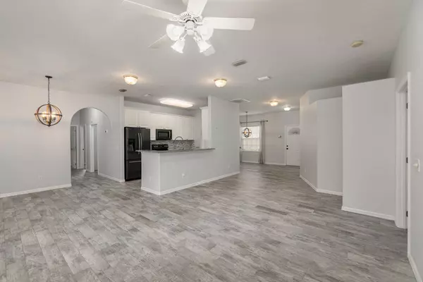 271 Hurley BLVD SW, Palm Bay, FL 32908