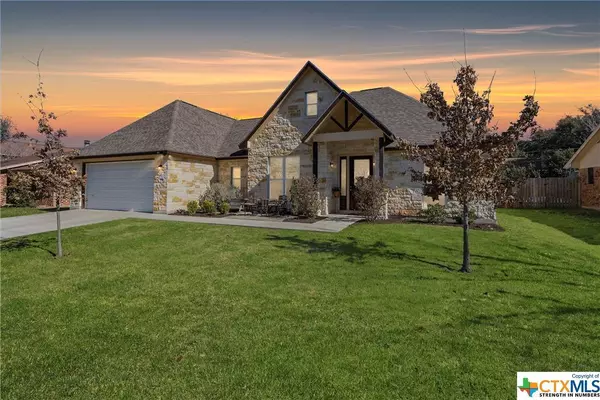 2700 Donna DR, Taylor, TX 76574