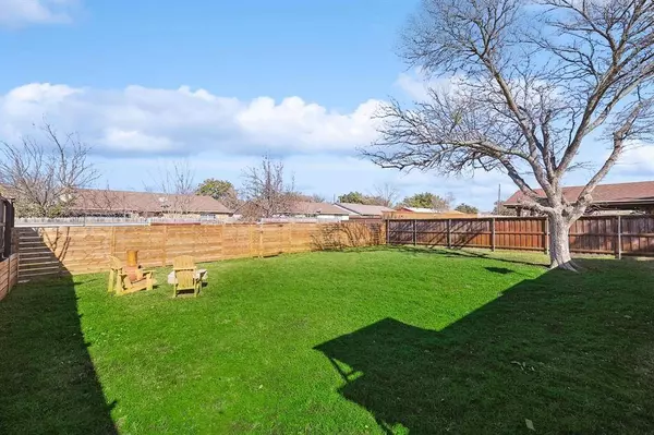 5221 Runyon Drive, The Colony, TX 75056