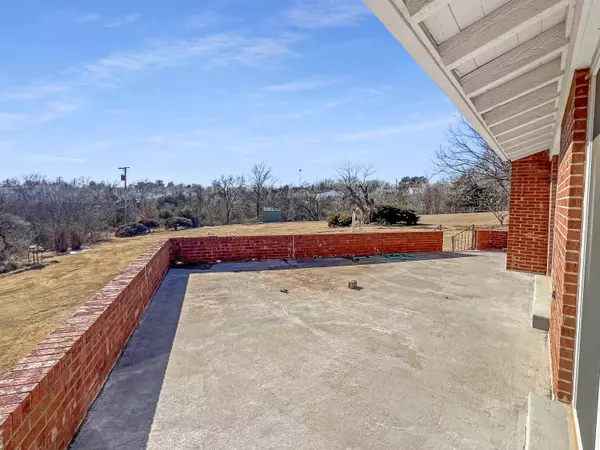 521 Lake Drive, Alva, OK 73717