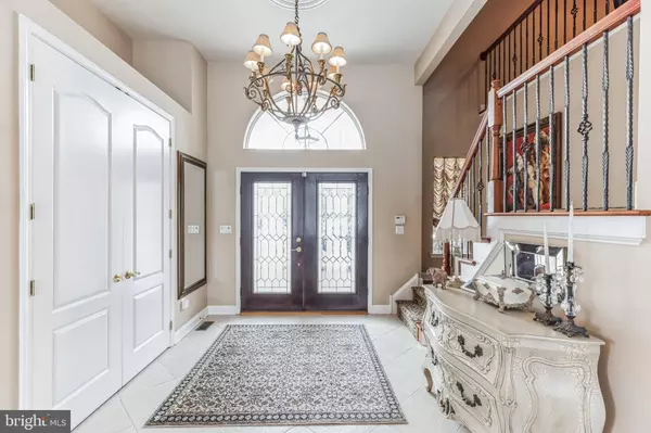 22 VILLAGIO CT, Cherry Hill, NJ 08003