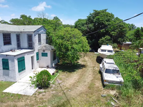 117 SW 4th ST, Delray Beach, FL 33444