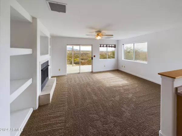 27147 S BENNETT Way, Congress, AZ 85332