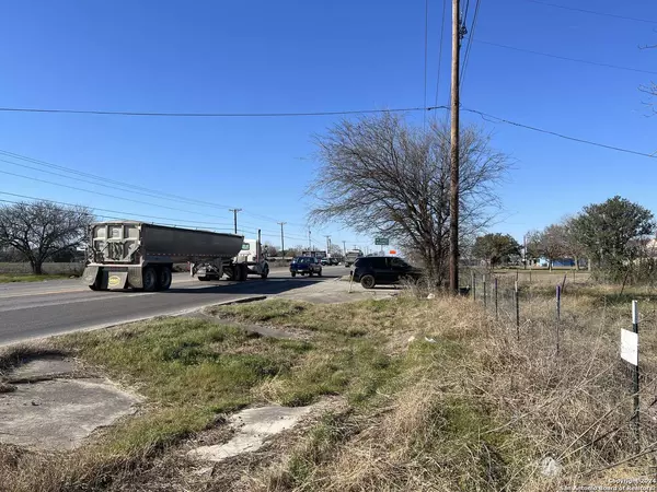 1885 STATE HIGHWAY 46, New Braunfels, TX 78130-1967