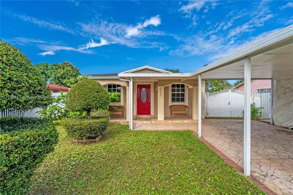 2345 Superior St, Opa-locka, FL 33054